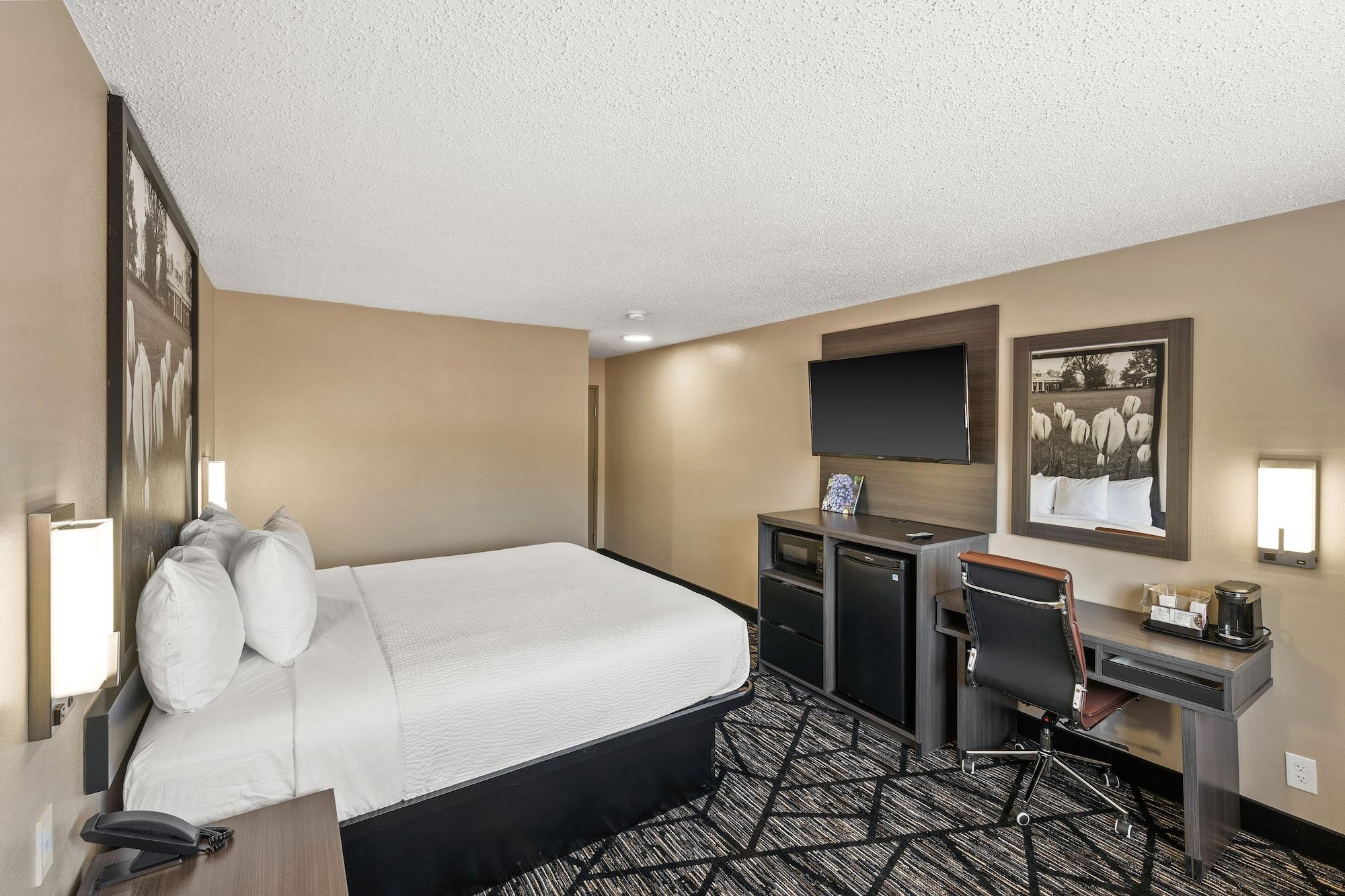 Super 8 By Wyndham Charlottesville Bagian luar foto